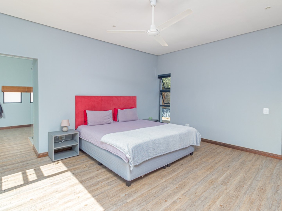 3 Bedroom Property for Sale in The Coves North West